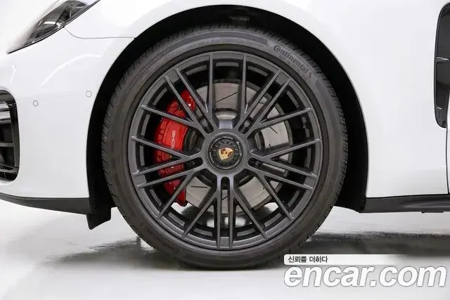 Porsche Panamera 2025 — Şəkil 18/20