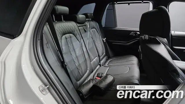 BMW X5 2025 — Photo 24/30
