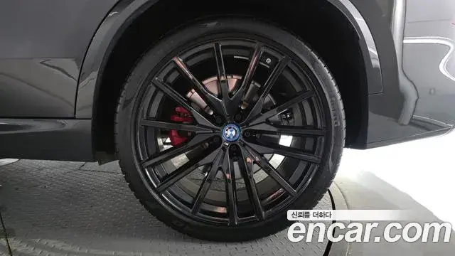 BMW X5 2024 — ფოტო 24/35