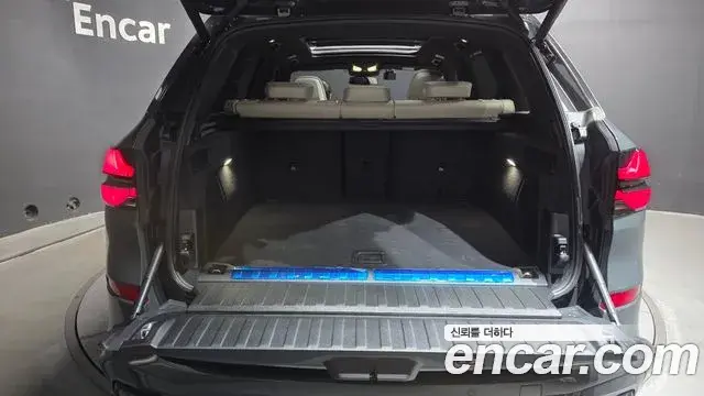 BMW X5 2024 — ფოტო 18/35