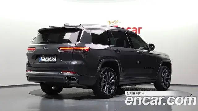Jeep Grand Cherokee 2022 — Фото 2/20