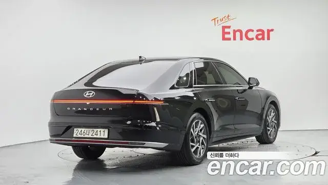 Hyundai Grandeur 2023 — Photo 2/20