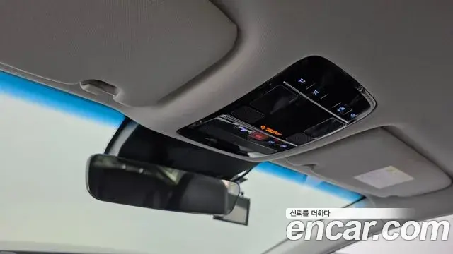 Hyundai Grandeur 2023 — Photo 17/20