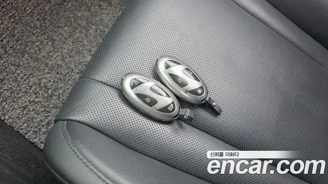 Hyundai Grandeur 2023 — Photo 18/20