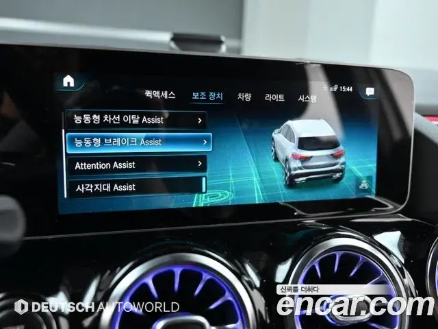 Mercedes-Benz GLA-Class 2020 — Фото 15/20