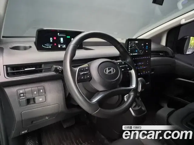 Hyundai Staria 2025 — Фото 5/20