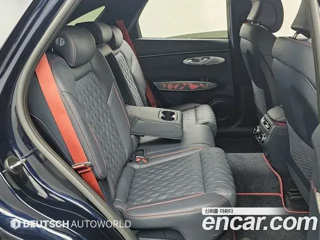 Genesis GV70 2023 — Photo 11/20