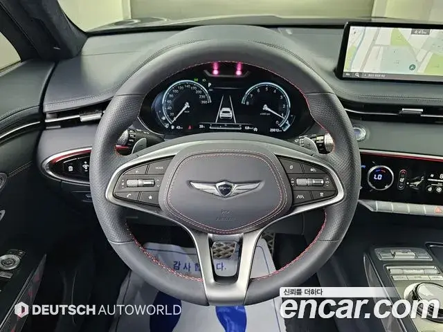 Genesis GV70 2023 — Photo 12/20