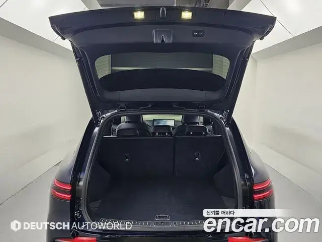 Genesis GV70 2023 — Photo 18/20