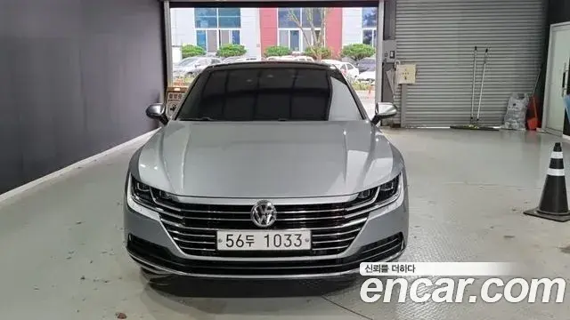 Volkswagen Arteon 2019 — Фото 2/17
