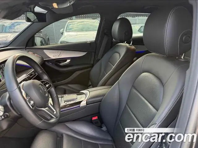 Mercedes-Benz EQC 2020 — Photo 2/20