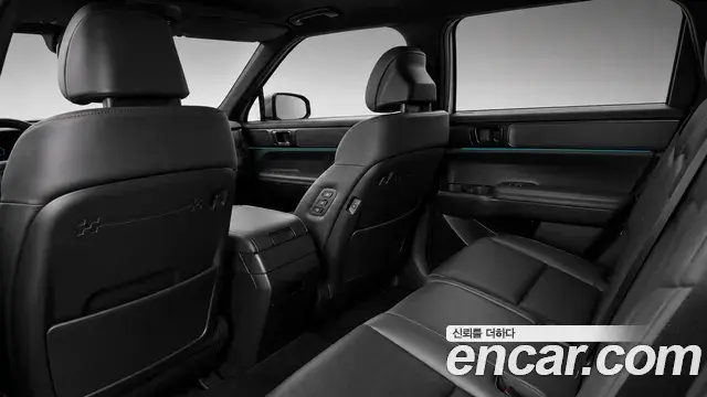 Hyundai Santa Fe 2023 — Фото 13/19