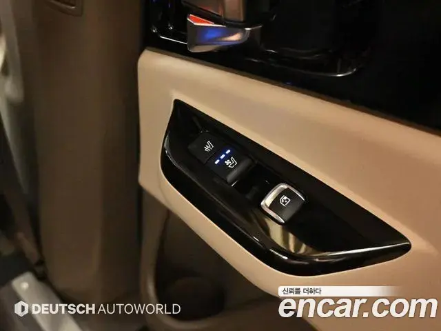 Kia Carnival 2023 — Фото 16/20