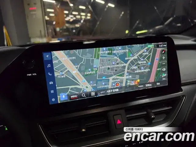 Lexus UX300h 2026 — Photo 11/18