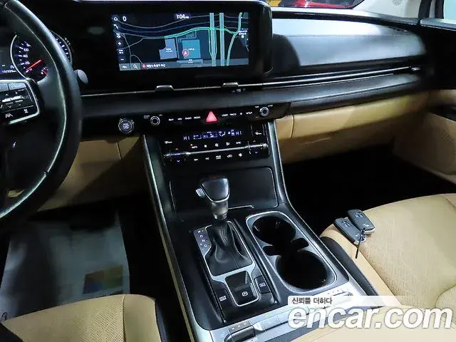 Kia Carnival 2021 — Photo 9/20