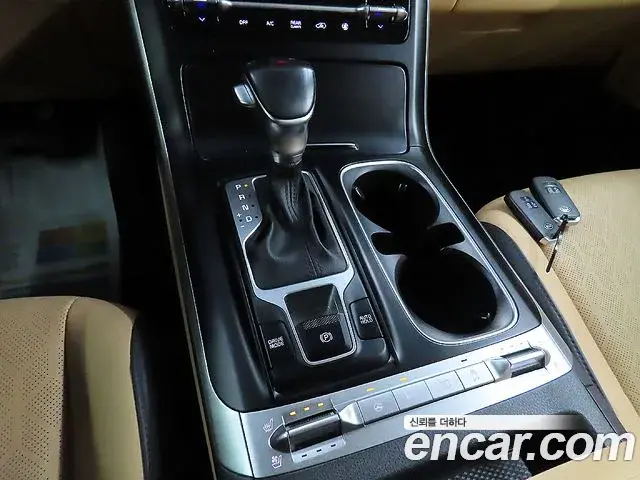 Kia Carnival 2021 — Photo 12/20