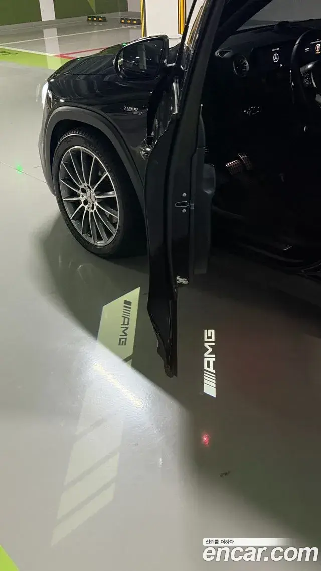 Mercedes-Benz GLB-Class 2023 — Фото 12/20