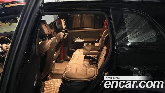 Mercedes-Benz GLB-Class 2023 — Фото 13/20
