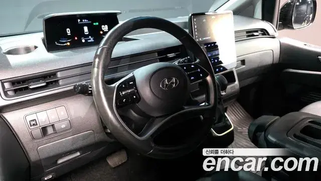 Hyundai Staria 2023 — Фото 12/20