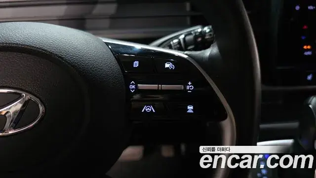 Hyundai Staria 2023 — Фото 17/20