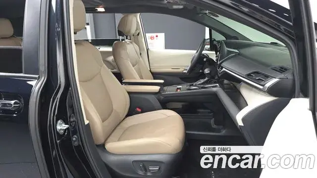 Toyota Sienna 2021 — Şəkil 5/31