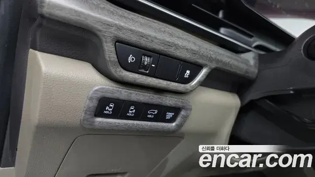 Kia Carnival 2025 — Photo 30/32