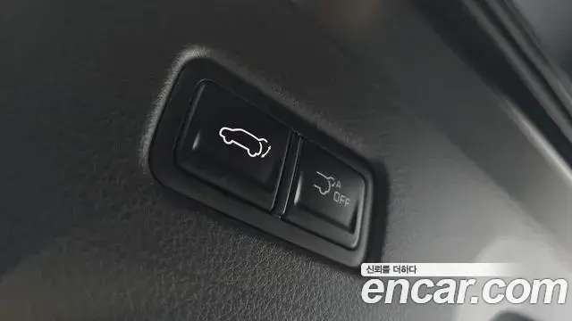 Kia Carnival 2025 — Photo 12/32