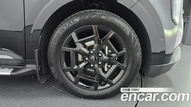 Kia Carnival 2025 — Photo 16/32