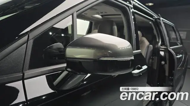 Kia Carnival 2025 — Photo 15/32