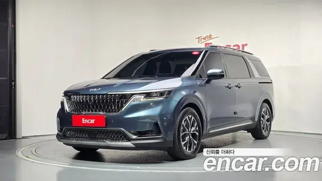 Kia Carnival 2022 — Photo 9/34