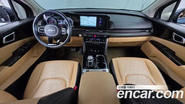Kia Carnival 2022 — Photo 18/34