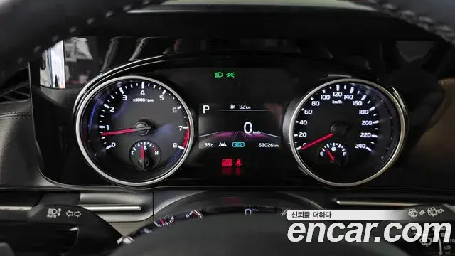 Kia Carnival 2022 — Photo 8/34