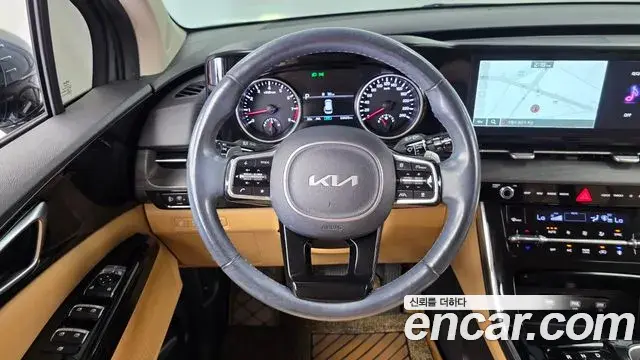 Kia Carnival 2022 — Photo 31/34