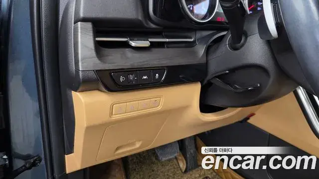 Kia Carnival 2022 — Photo 26/34