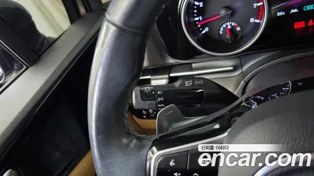 Kia Carnival 2022 — Photo 22/34
