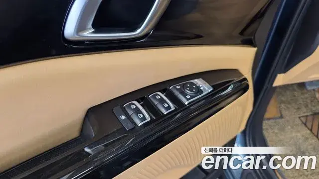 Kia Carnival 2022 — Photo 10/34