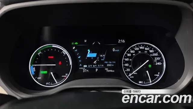 Toyota Sienna 2021 — ფოტო 25/38