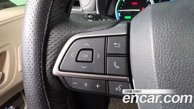 Toyota Sienna 2021 — ფოტო 38/38