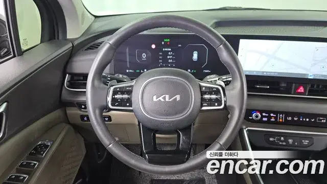 Kia Carnival 2024 — Photo 15/33