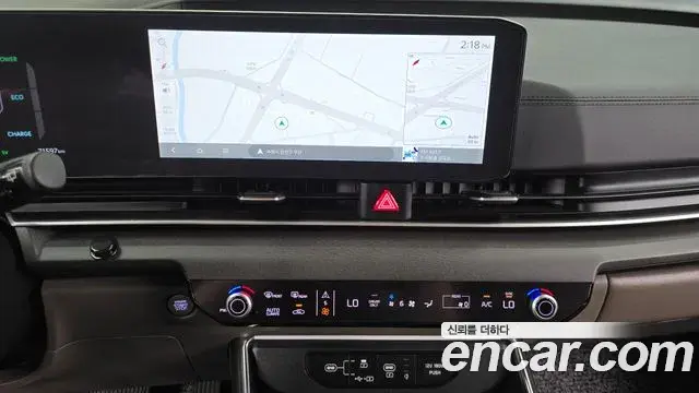 Kia Carnival 2024 — Photo 13/33