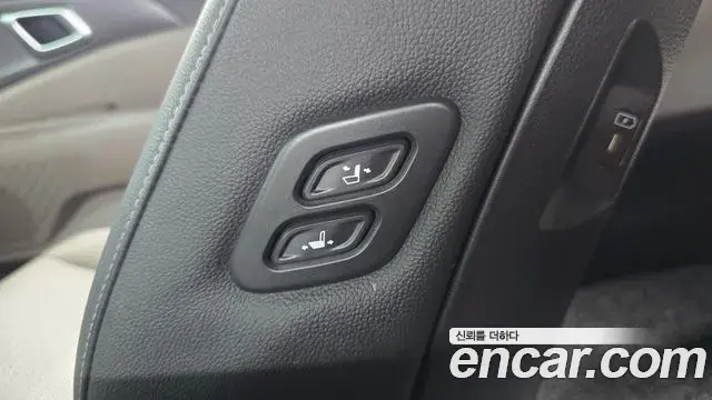 Kia Carnival 2024 — Photo 7/33