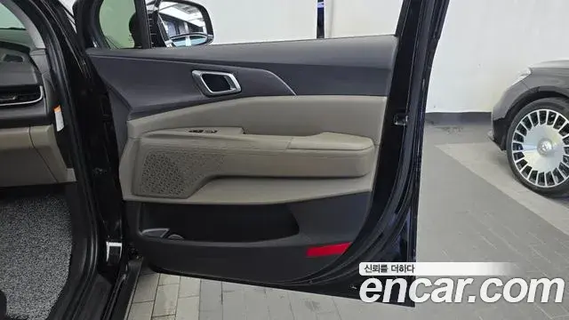 Kia Carnival 2024 — Photo 14/33