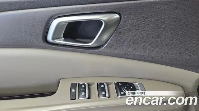 Kia Carnival 2024 — Photo 5/33