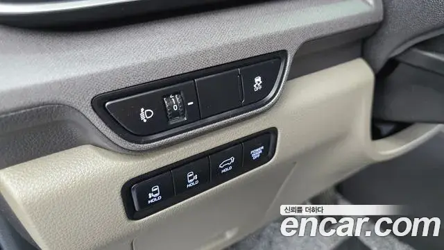 Kia Carnival 2024 — Photo 11/33