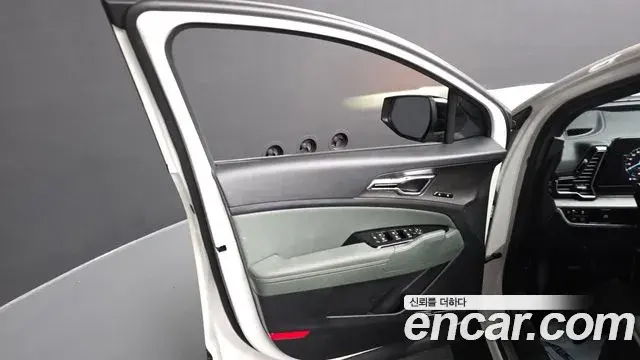Kia Sportage 2024 — ფოტო 36/40