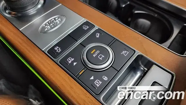Land Rover Range Rover 2020 — Şəkil 8/40