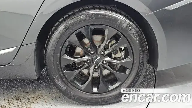Kia K8 2024 — ფოტო 17/31