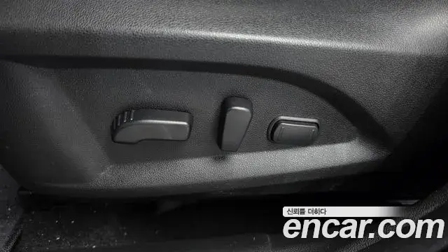 Renault Samsung QM6 2022 — ფოტო 26/33