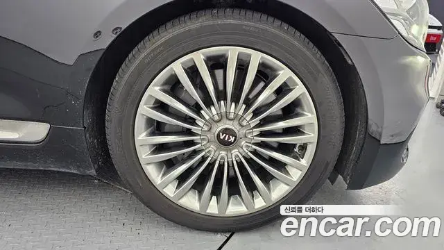 Kia The K9 2020 — Şəkil 13/32