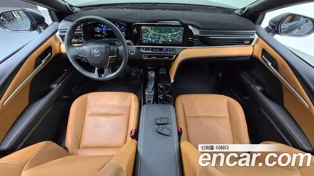 Toyota Camry 2025 — Şəkil 6/31